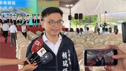 快新聞／沈伯洋花襯衫爆紅！網友瘋搶同款「竟缺貨」　賴瑞隆揭背後原因
