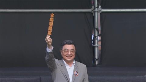快新聞／誰施壓？「台北順起來」文字雞蛋糕賣翻　老闆宣布停賣：上面的指示