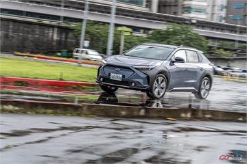 真能用「熱情」來形容電動車嗎？Subaru Solterra試駕