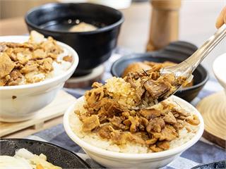 嘉義必訪小吃│老字號「鹹米糕」50年飄香　經典味豐盛上桌！