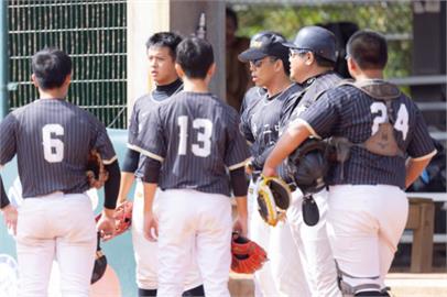 棒球／黑豹旗遲到還嗆「對手會怕」 台中二中教練鄭肇豪道歉請辭