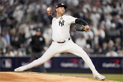 MLB(影)／洋基新人王右闊背肌嚴重拉傷　恐將缺陣數個月