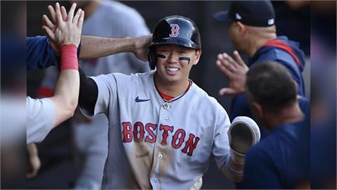 MLB(影)／鄭宗哲觸擊變安打建功獲總教練大讚！紅襪雙重賽完封光芒奪超狂10連勝