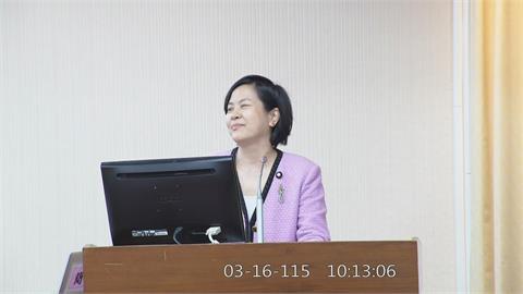 快新聞／劉世芳拒上台！李貞秀上演「空氣質詢」　全場看傻