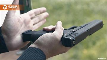 頭份鬧區驚傳槍響！黑衣槍手當街連開2槍 男子中彈送醫