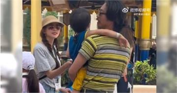 林志玲一家三口現身環球影城　AKIRA一舉動引網狂讚