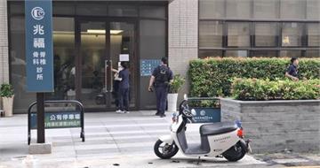 陳幸妤控無情無義、下周帶新歡出國　趙建銘下午恢復門診報警躲媒體