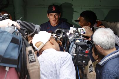 MLB/頭號新秀上大聯盟!曾轟497英尺「核彈級」全壘打 首戰扛紅襪中心打線