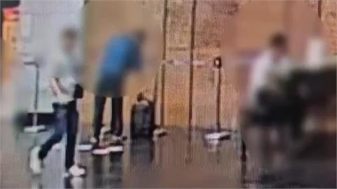 旅客北車彈琴包包放地上　賊假裝聽演奏趁機摸走