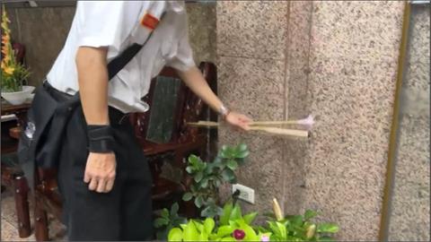 誤會住戶當「抓耙仔」害被罵　保全竟持撞球棍攻擊住戶