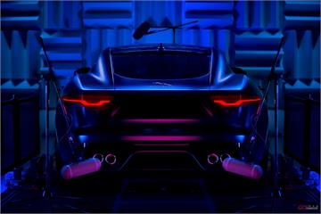 JAGUAR F-TYPE V8 跑車聲典藏於大英圖書館