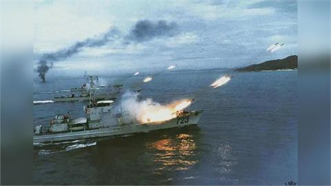 歷史觀測站／中國圍台軍演！回顧「1996年台海飛彈危機」挺過恐嚇走向民主