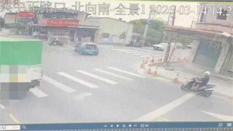 屏東連環車禍! 貨車撞車釀衝撞檳榔攤 駕駛遭波及受傷