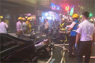 深夜大樓火警冒濃煙 上百名酒店妹驚逃