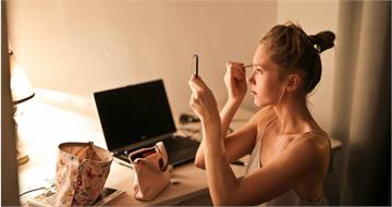 2026年化妝開運色系一次看！　達人提醒「6重點」更展好氣色