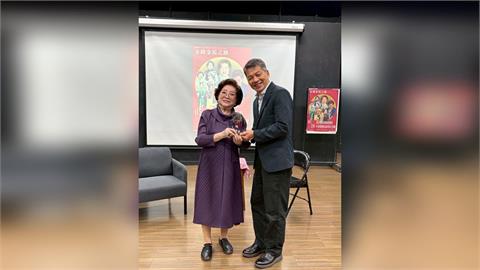 快新聞／第一屆戲劇系校友！金馬影后陳淑芳回母校台藝大　分享演員基本功在「觀察」
