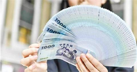 匯率「3年來最甜」網銀連日大塞車！ 內行人「曝1招」：秒換不用排隊