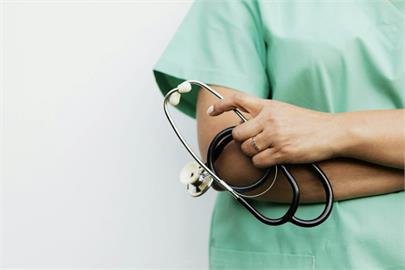 翁雙腳無力苦揪不出原因　檢測發現糖尿病所致
