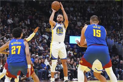 NBA(影)／咖哩小子大戰小丑！　約基奇38分全能演出賞勇士5連敗
