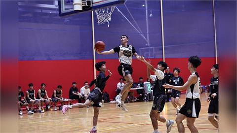 籃球／U19兩校組成南投聯軍默契佳！冠軍賽莊德川獨砍31分帶隊封王