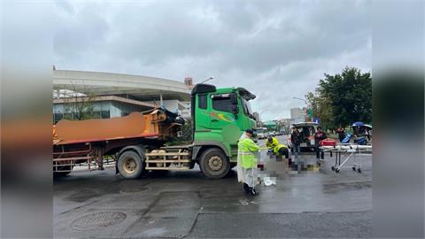 快新聞/悲劇!砂石車倒車未注意 桃園67歲義交慘遭輾斃