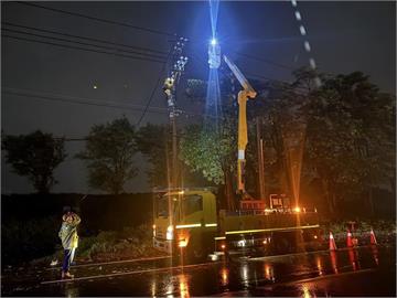 快新聞／「山陀兒」停電災情嚴重！台電緊急復電13萬戶
