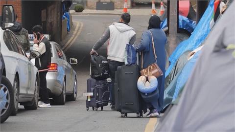 英國通過「盧安達法案」　境內大批非法移民逃往愛爾蘭