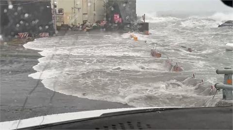 快新聞／凱米太兇猛！　嘉義、宜蘭「海水淹上陸地」畫面曝光