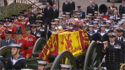 拜登等全球5百政要最後致敬　英女王國葬　萬民相送