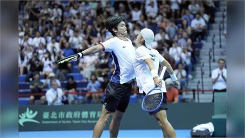 澳網/台灣小將好樣的擊敗上屆亞軍!何承叡挺進32強生涯墨爾本男雙第一勝