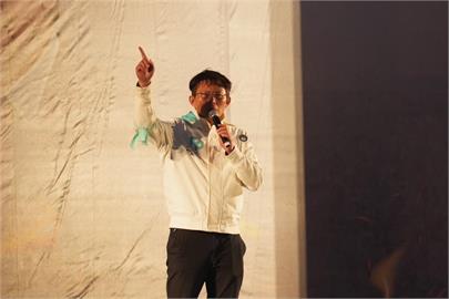 第一勇(影)／與柯長談2小時「沒談案情」？徐國勇批黃國昌：打死不信！