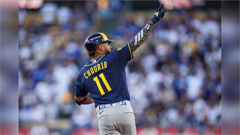 MLB(影)／日期都一模一樣！釀酒人22歲新星「首球開轟」　追平大谷、基特神紀錄