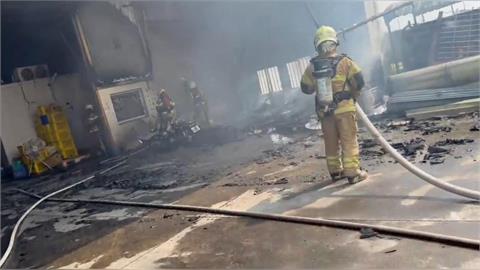 快新聞/台南後壁碾米廠火警!1人受困消防急忙搶救 最新情況曝光