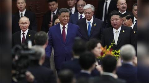 快新聞／習近平、普丁、金正恩首度同框　川普大酸「合謀對抗美國」