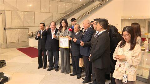 鄭麗文親送最高顧問聘書　王金平：助國民黨「正常發展」