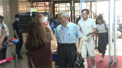 黃國昌「養狗仔」柯文哲也受害？　柯發文「偶被跟了」試圖化解尷尬