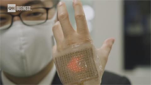 電子皮膚薄如蟬翼 能監測健康並收發LED訊息