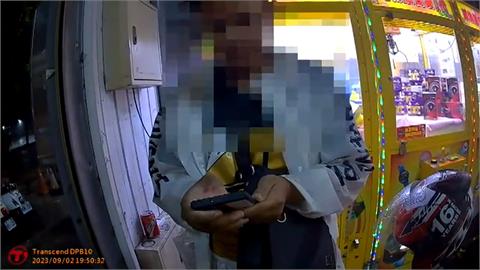 印尼男子撿到手機用錫箔紙包住　紙包不住「訊號」侵占遺失物送辦