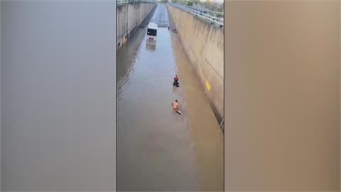 土耳其南部暴雨淹水釀災　輪椅婦人受困險遭滅頂