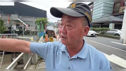 新北萬里工安意外！清淤怪手翻覆沉水中駕駛一度受困