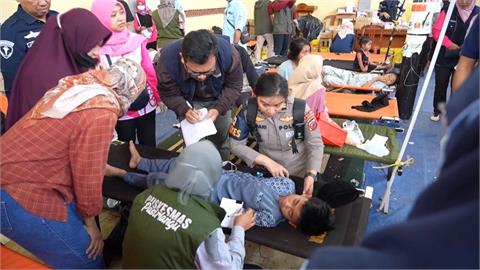 印總統打造「免費營養午餐計畫」　4天1千多名學生食物中毒