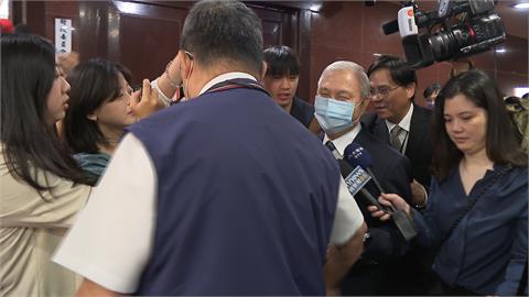 楊金龍日前談匯率結巴　楊金龍澄清「口才不好」不代表有難言之隱