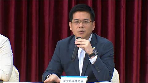 快新聞／撞見局長、科長「私情」？網爆考核59分被離職身心受創　北市法務局喊告