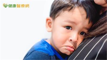 孩子不愛玩玩具？專家曝可能是發展遲緩警訊