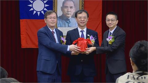快新聞／「國民女婿」羅一鈞接任疾管署長！　石崇良：沒有限制入場人數恐要借大巨蛋