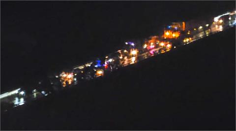 快新聞／塞爆！台9線120K曳引車「自撞山壁」　南北向一度回堵2公里