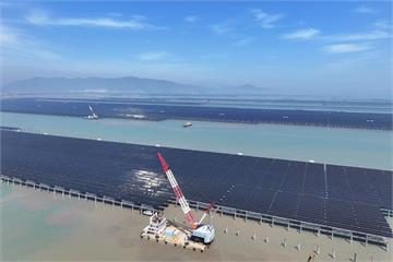 中國光電業陷寒冬　新增裝機暴跌66%、3大巨頭半年虧損逾100億人民幣