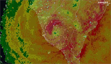 快新聞／山陀兒登陸「颱風眼有點糊掉」　2地區時雨量已破百