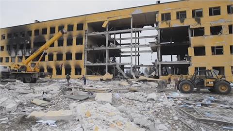哈爾科夫政府大樓遭飛彈襲擊　幾秒間灰飛煙滅