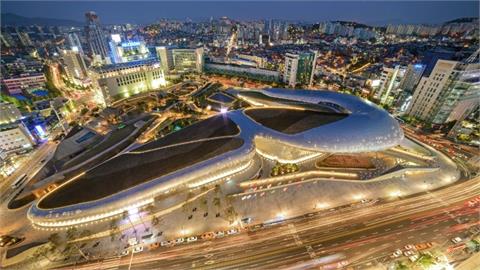 台旅客「250萬韓元」鎖置物櫃竟遭竊！韓警1理由「拒調監視器」態度引眾怒